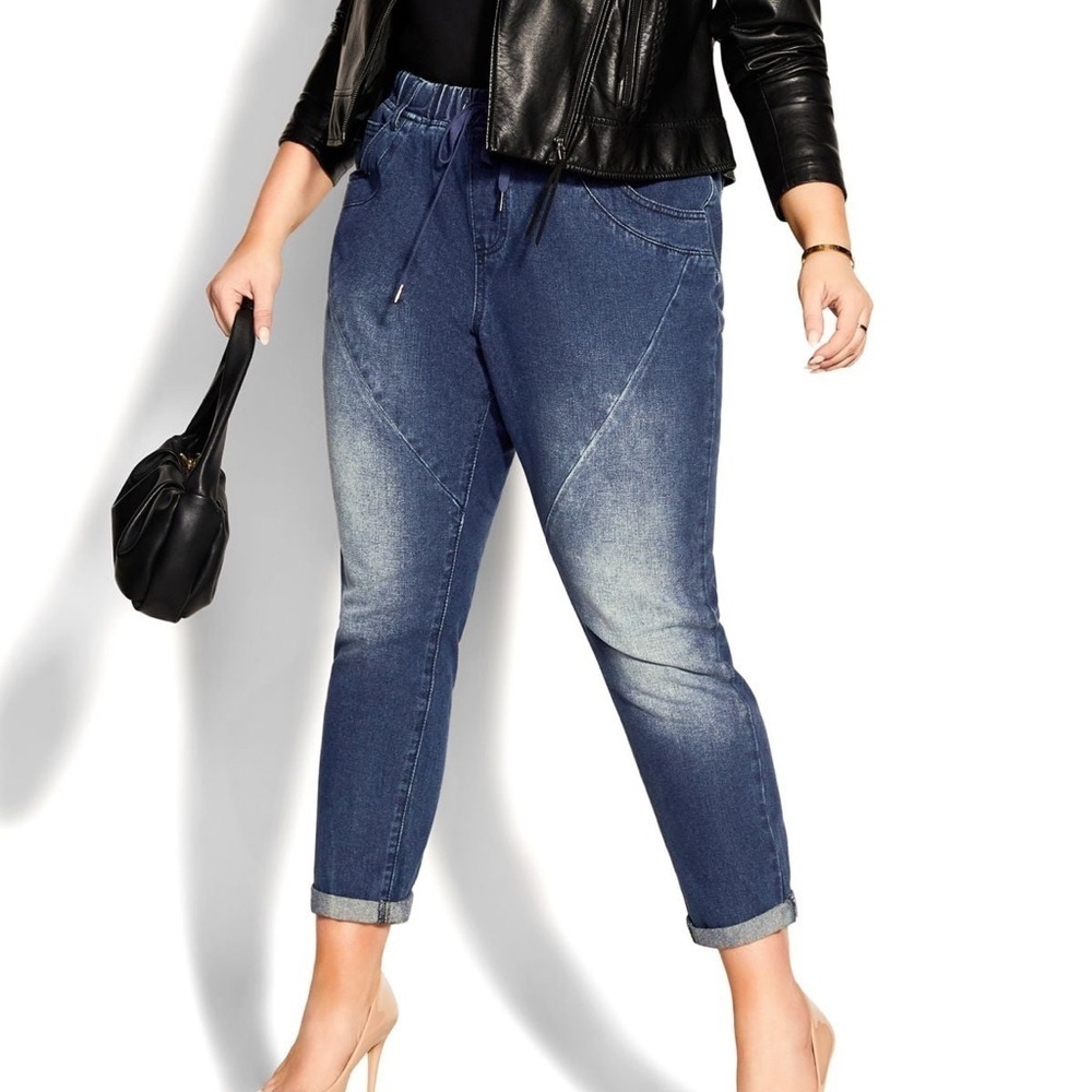 City Chic Isabella pull on style jeans, size 16, NWT